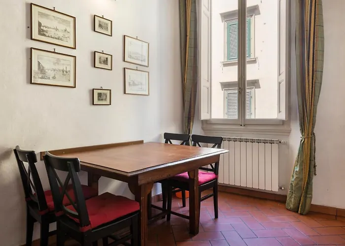 Casa Ghibellina By Mmega Apartmán *